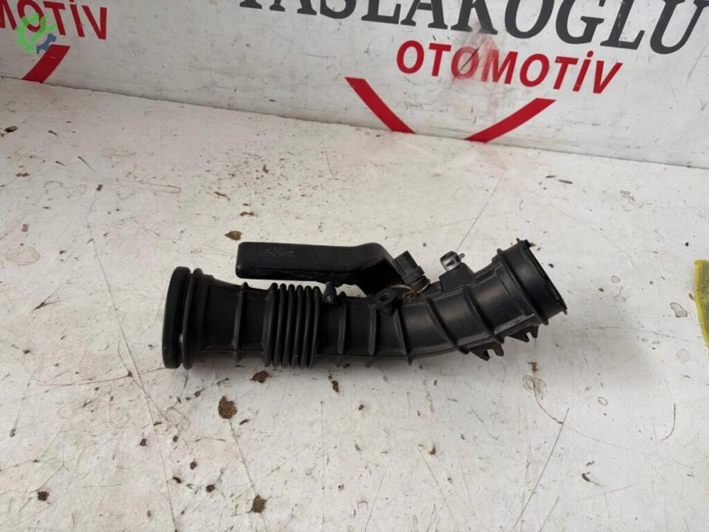 Honda Civic Hava Filtresi Hortumu çıkma parça