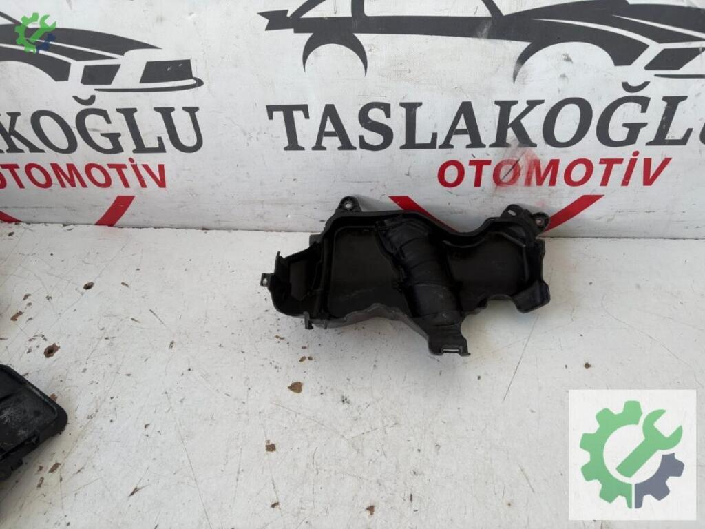 Renault Clio Motor Kapağı çıkma parça