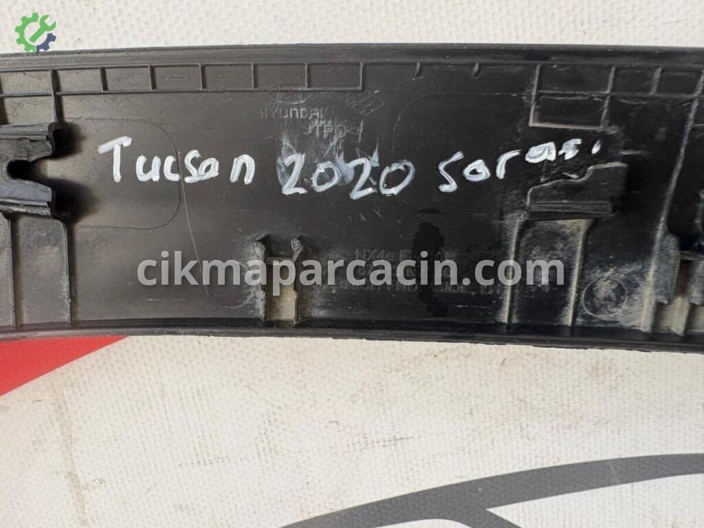 Hyundai Tucson Sol Ön Çamurluk çıkma parça