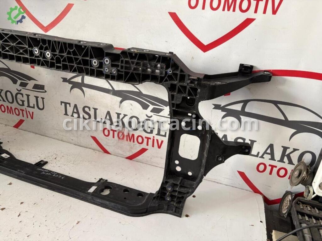 Hyundai i20 Ön Panel 64101-00650 çıkma parça