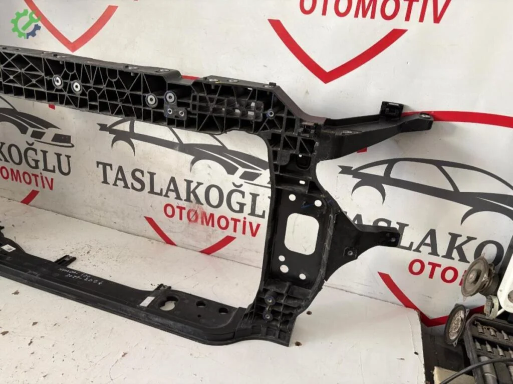 Hyundai i20 Ön Panel 64101-00650 çıkma parça