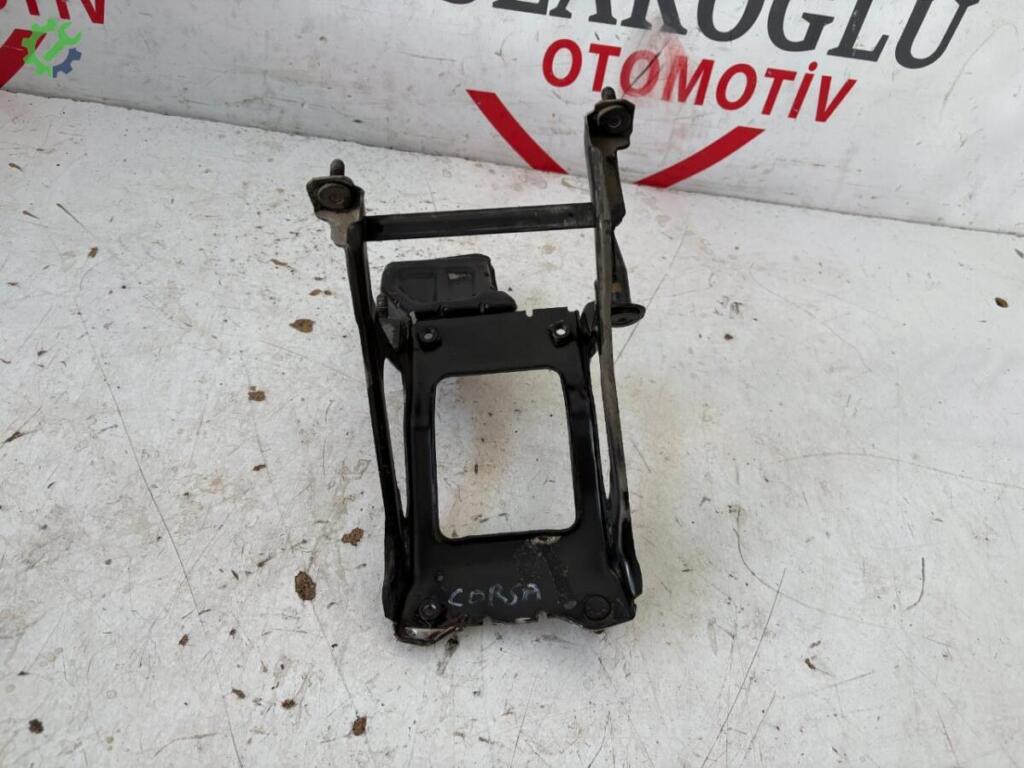 Opel Corsa Pedal çıkma parça