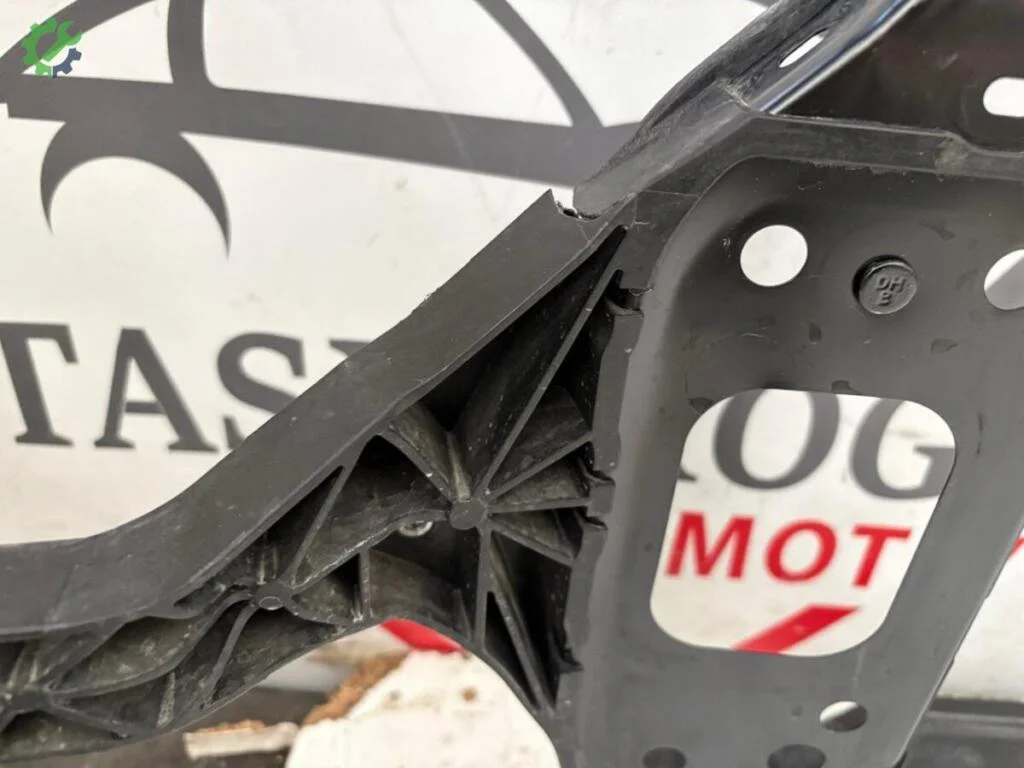 Hyundai i20 Ön Panel 64101-00650 çıkma parça