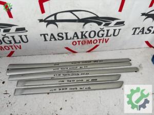TOYOTA COROLLA KAPI ÇITASI TAKIM