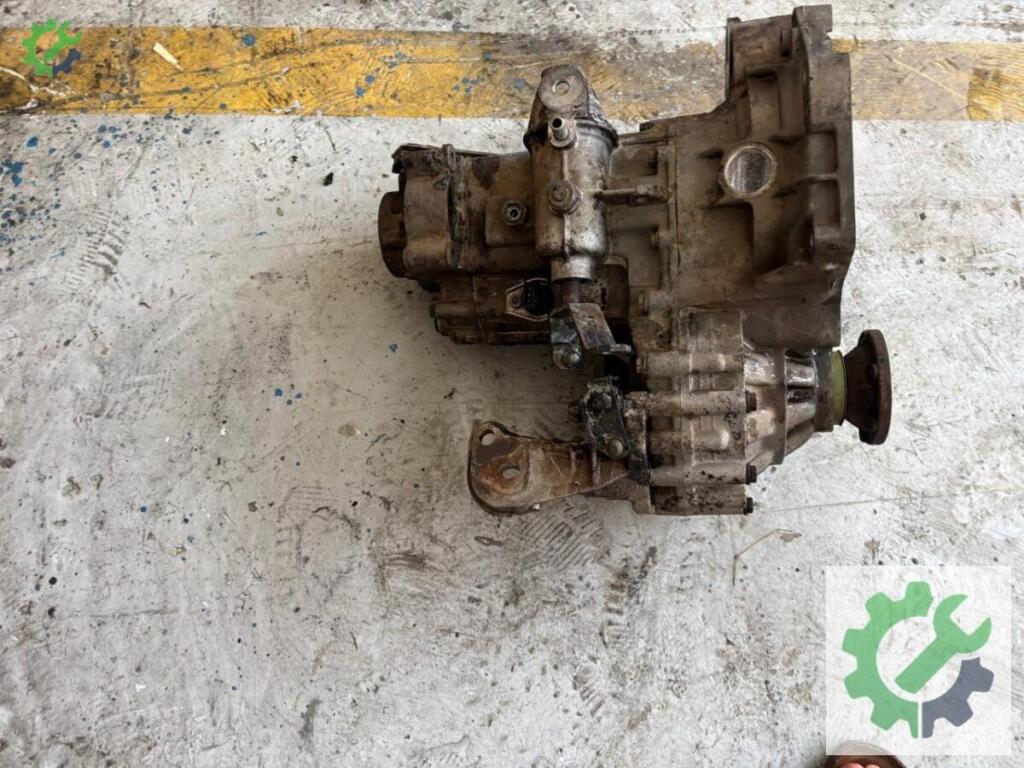 Volkswagen Polo Şanzıman çıkma parça