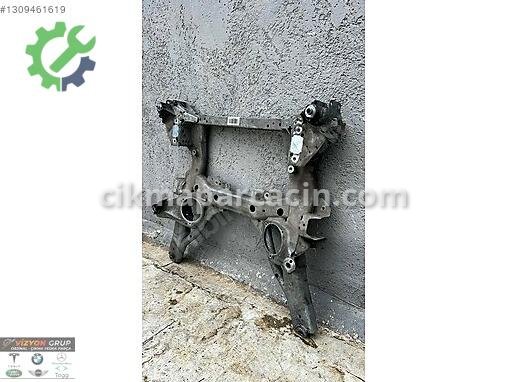BMW 3 Serisi Travers 6883131 çıkma parça