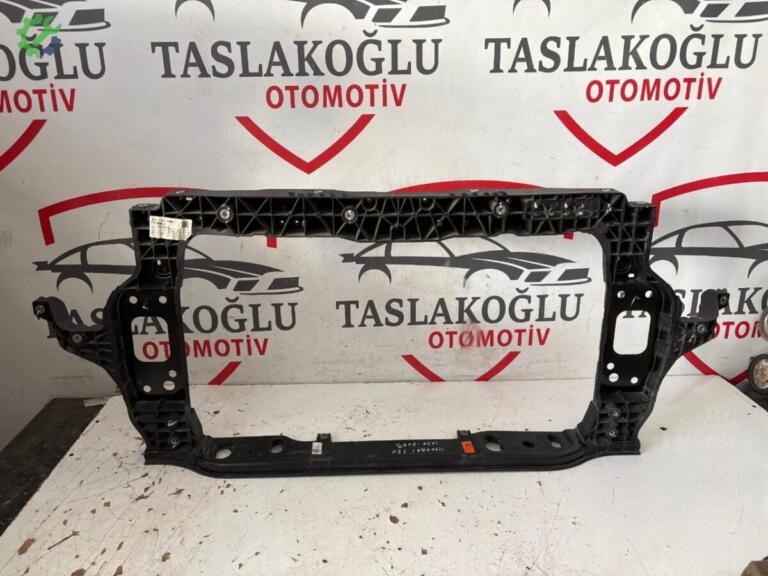 Hyundai i20 Ön Panel çıkma parça