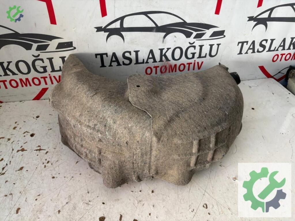 Renault Megane Davlumbaz çıkma parça