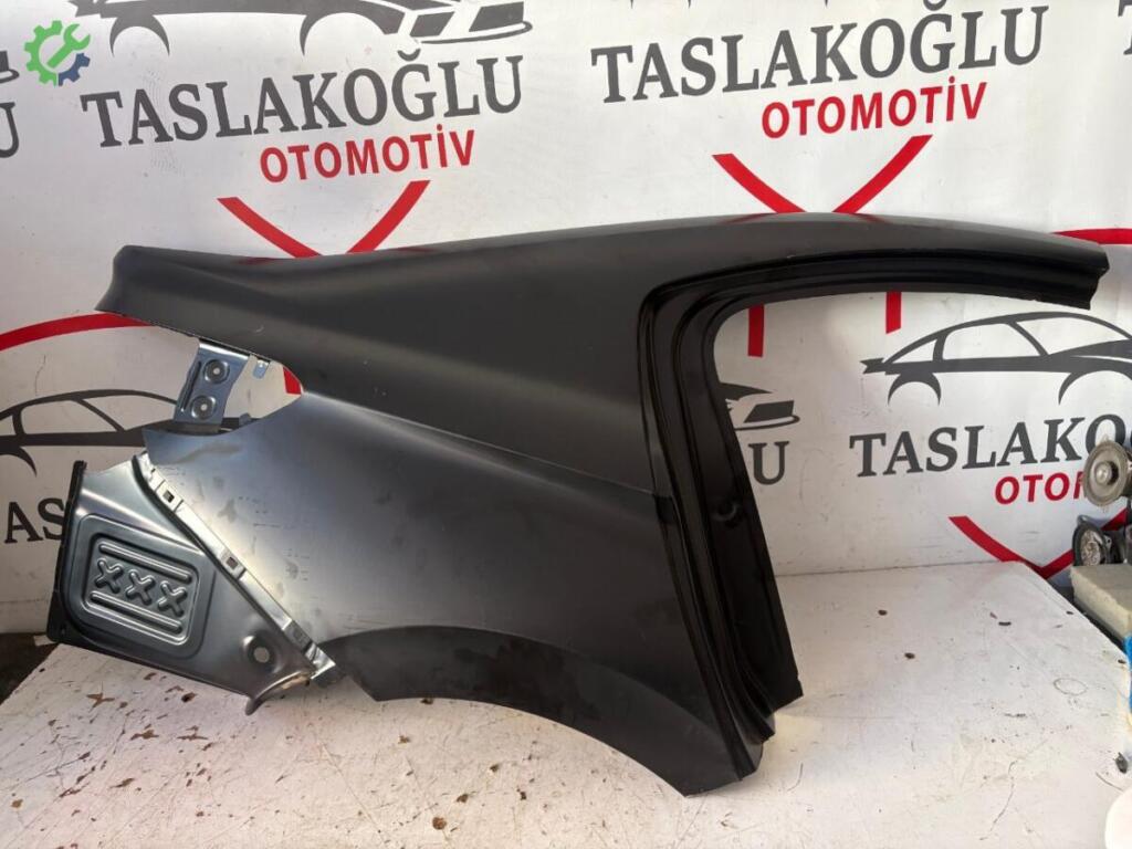 Honda City Sağ Arka Çamurluk çıkma parça