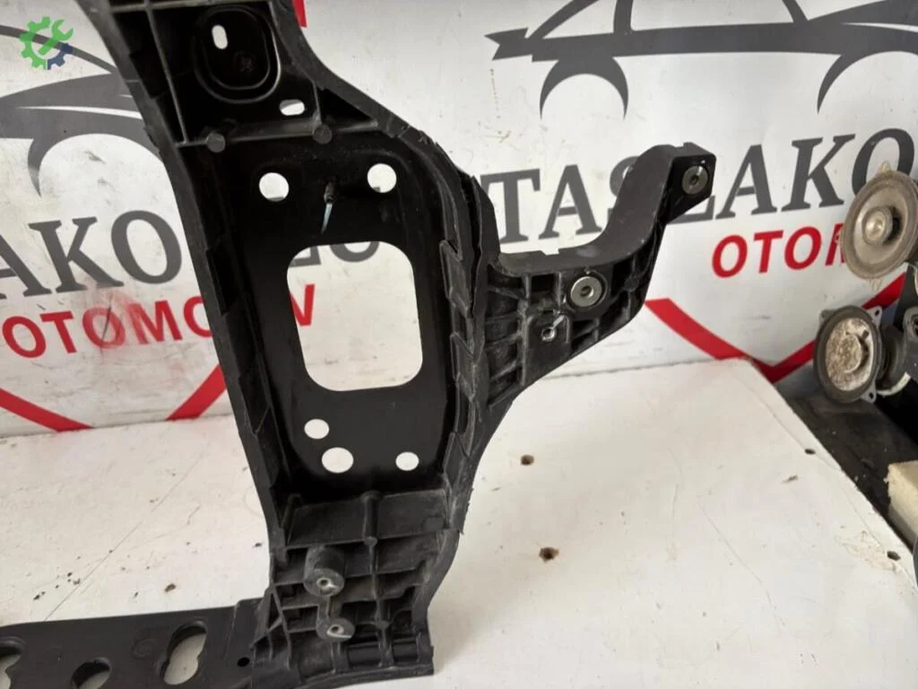 Hyundai i20 Ön Panel 64101-Q0000 çıkma parça
