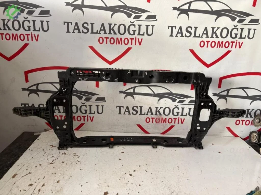 Hyundai i20 Ön Panel 64101-Q0000 çıkma parça