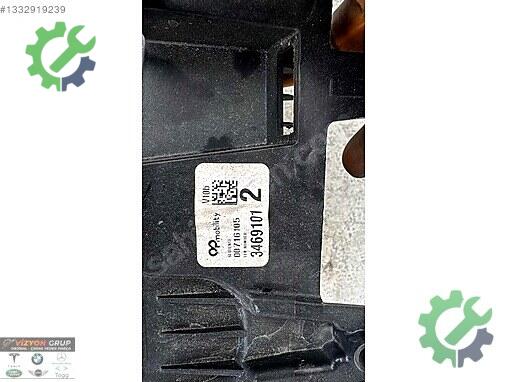 BMW X1 Ön Panjur 7011116 çıkma parça