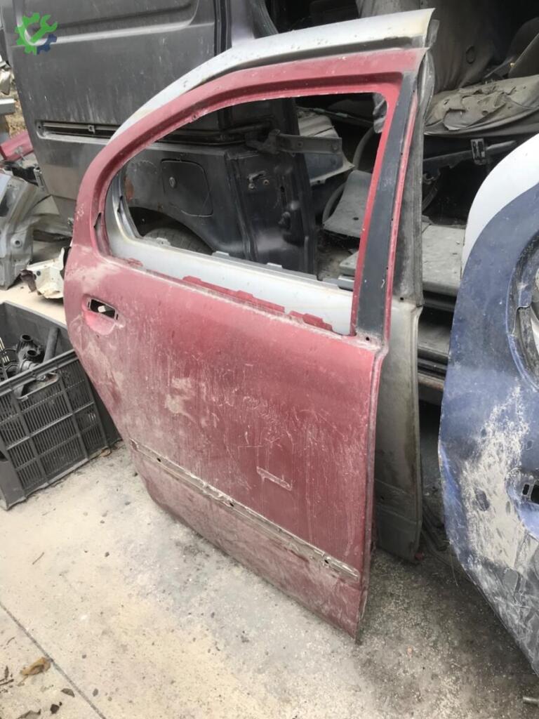 Nissan Primera Sağ Arka Kapı çıkma parça