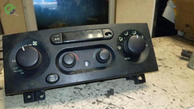 Jeep Grand Cherokee Kontrol Paneli çıkma parça