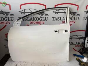 TOYOTA COROLLA SOL ÖN KAPI HAFİF HASARLI