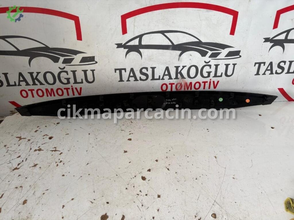 Hyundai i20 Bagaj 87210-Q0000 çıkma parça