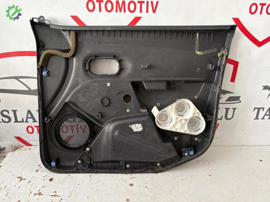 Dacia Dokker Kapı Döşemesi çıkma parça