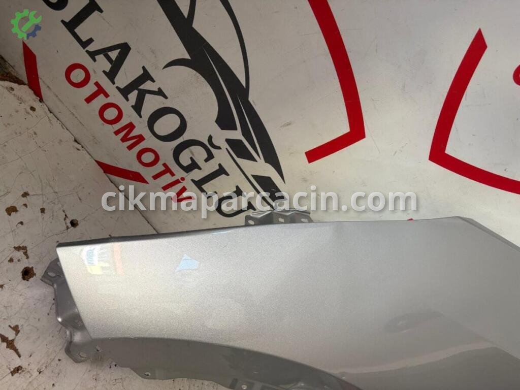 Toyota C-HR Sol Ön Çamurluk çıkma parça