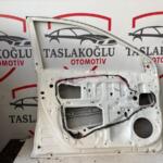 TOYOTA COROLLA SOL ÖN KAPI HAFİF HASARLI