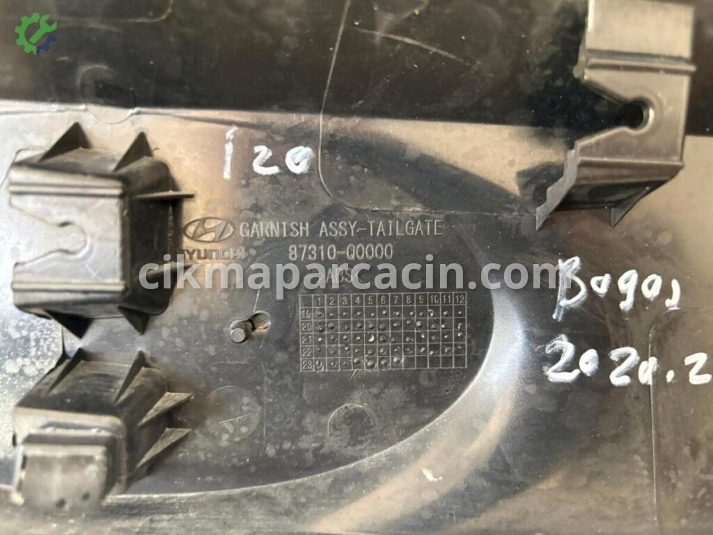 Hyundai i20 Bagaj 87210-Q0000 çıkma parça