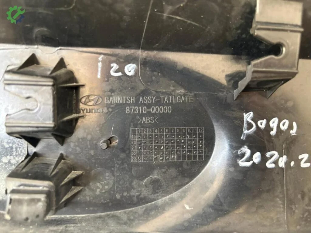 Hyundai i20 Bagaj 87210-Q0000 çıkma parça