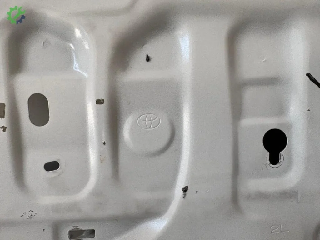 Toyota Corolla Sol Ön Kapı çıkma parça