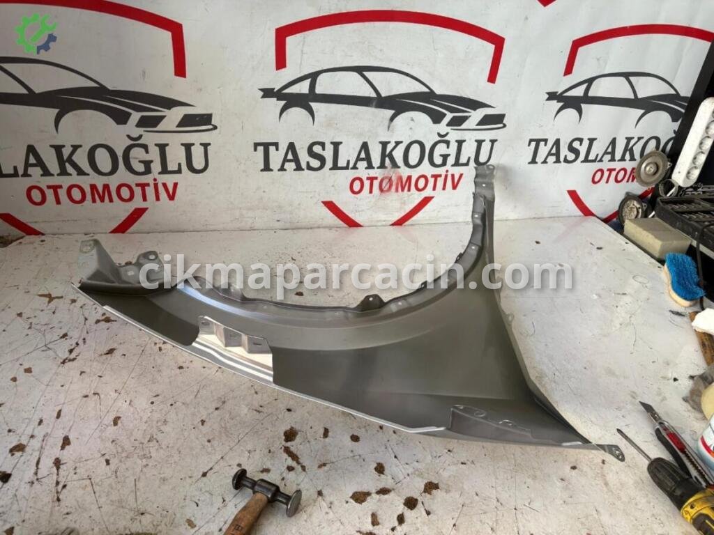 Toyota C-HR Sol Ön Çamurluk çıkma parça