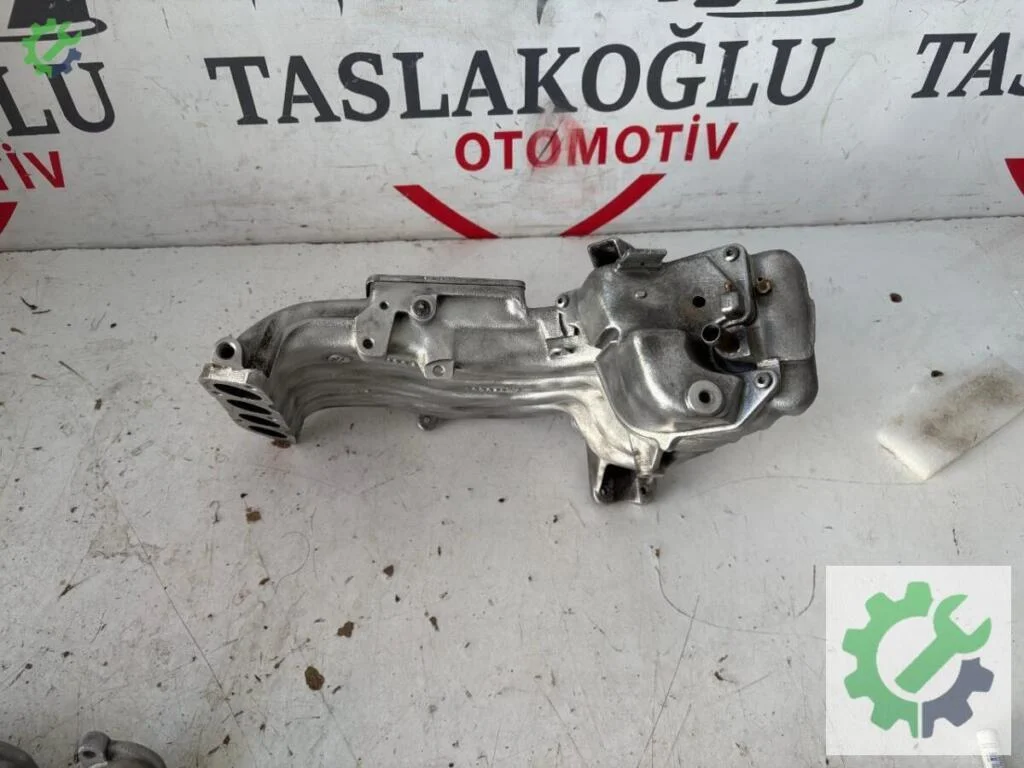 Volkswagen Polo Emme Manifoldu çıkma parça