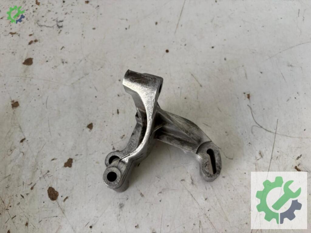 Volkswagen Polo Takoz çıkma parça