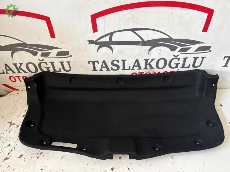 Toyota Corolla Bagaj Döşemesi çıkma parça