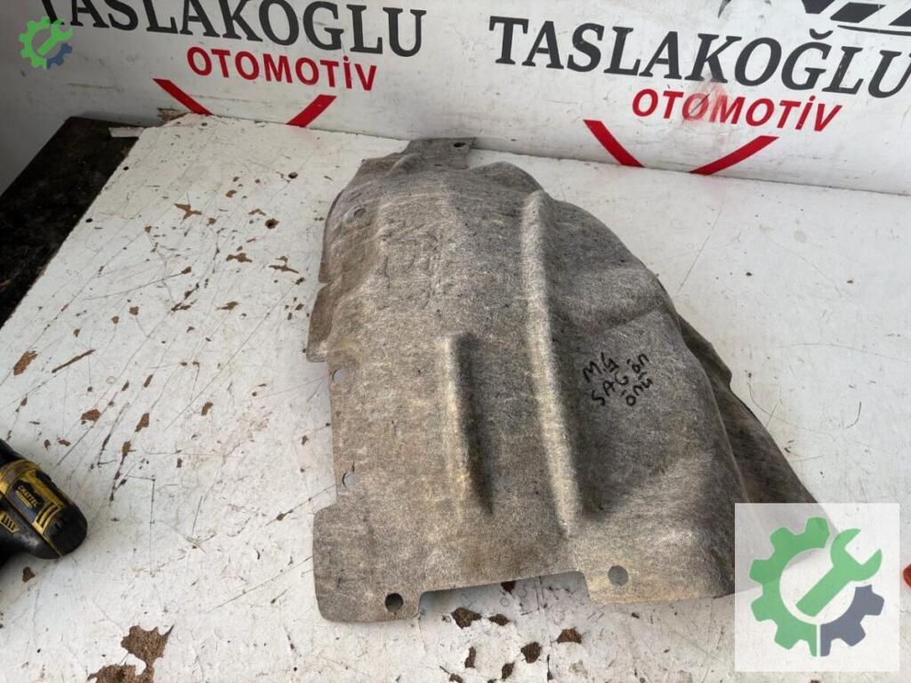 Renault Megane Davlumbaz çıkma parça