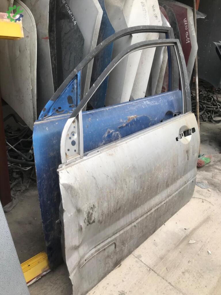 Mitsubishi Lancer Sol Ön Kapı çıkma parça