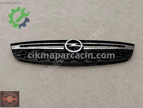 Opel Astra Ön Panjur çıkma parça