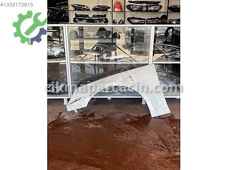 Audi A4 Sol Ön Çamurluk çıkma parça