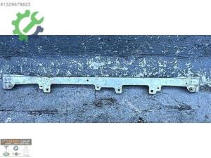 BMW 1/2 F70/F74 X1 U11 X2 U10 U06 RADYATÖR TRAVERSİ 8737263 ORJ