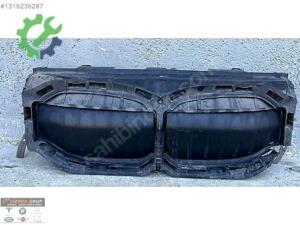 BMW 1 SERİSİ F40 PANJUR MASKESİ ORJİNAL CIKMA 5A23EB3