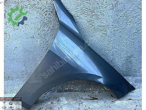 BMW 1 Serisi Sağ Ön Çamurluk çıkma parça