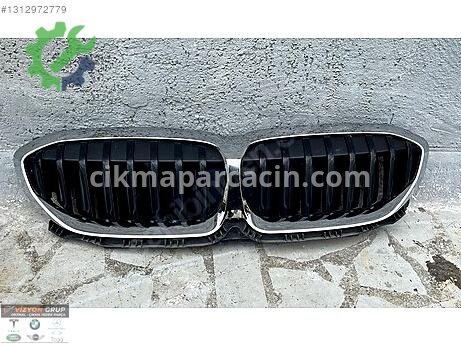 BMW 3 Serisi Ön Panjur çıkma parça