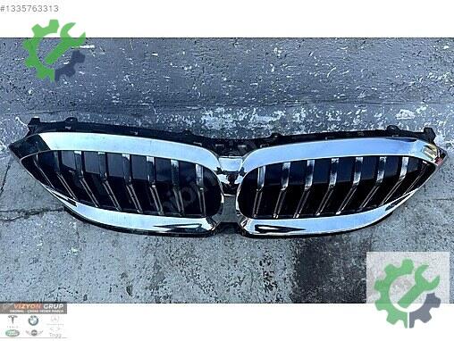 BMW 3 Serisi Ön Panjur 5A22C60 çıkma parça