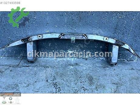 BMW 3 Serisi Ön Tampon Demiri çıkma parça