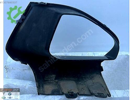 BMW 3 Serisi Sis Farı Çerçevesi 7471518 çıkma parça