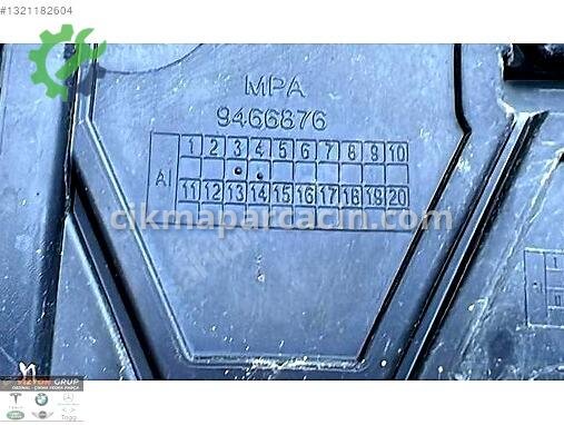BMW 4 Serisi Ön Panjur 9466876 çıkma parça