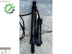 BMW 5 SERİSİ F10 ELEKTİRİKLİ BAGAJ AMORTİSÖRÜ SOL 7373438 ORJ
