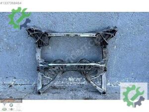 BMW 5 SERİSİ G30 MOTOR ALT TRAVERSİ ORJİNAL ÇIKMA 6861106
