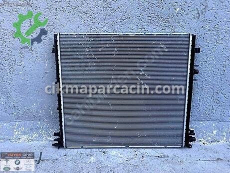 BMW 5 Serisi Radyatör çıkma parça