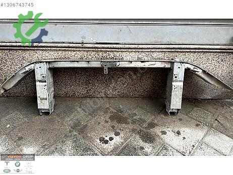 BMW 5 Serisi Ön Tampon Demiri çıkma parça