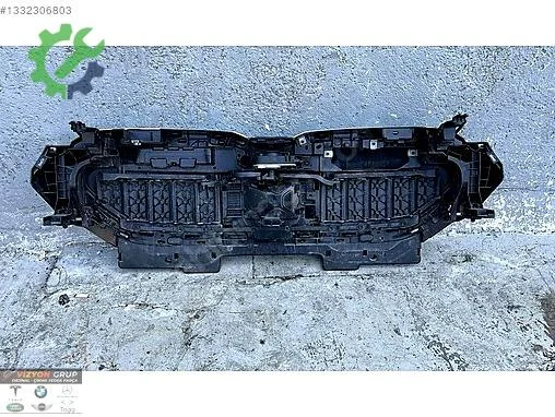 BMW 5 Serisi Ön Panjur 5A09B52 çıkma parça