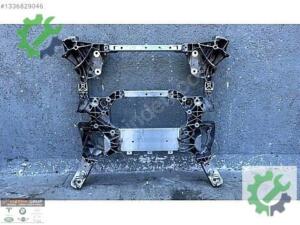 BMW 7 SERİSİ G70 ÖN TRAVERS ORJİNAL ÇIKMA 6897195