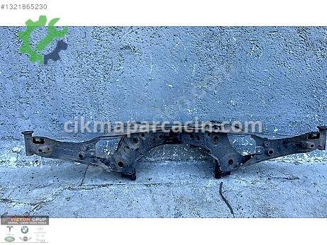 BMW X1 Arka Travers çıkma parça