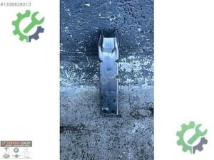 BMW F70 U06 U11 U12 U10 TAMPON DEMİRİ BABASI ORJ ÇIKMA 8737253